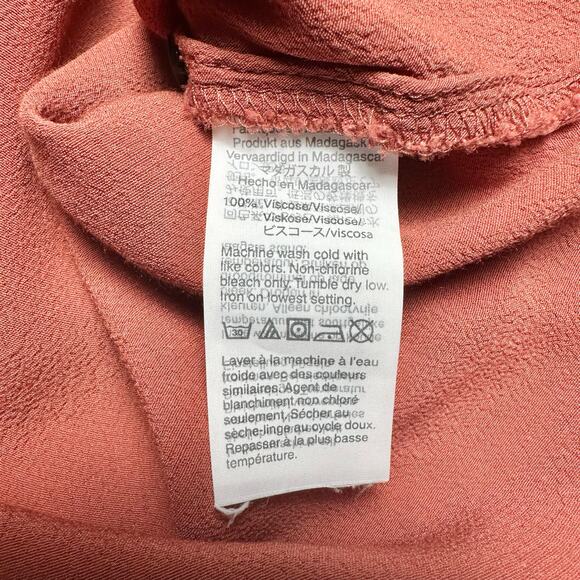 Madewell | Women | Central Drapey Crepe Relaxed Button Up Blouse | Medium - Picture 8 of 10